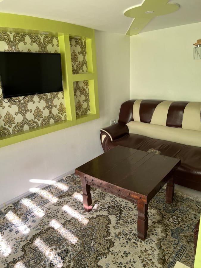 Anisa- Hostel Dushanbe Ngoại thất bức ảnh